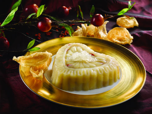 edit Steamed Osmanthus and Water Chestnut Cake with Bird's Nest and Wolfberry