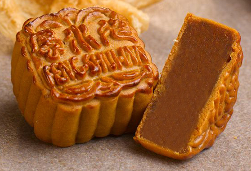 pure lotus mooncake