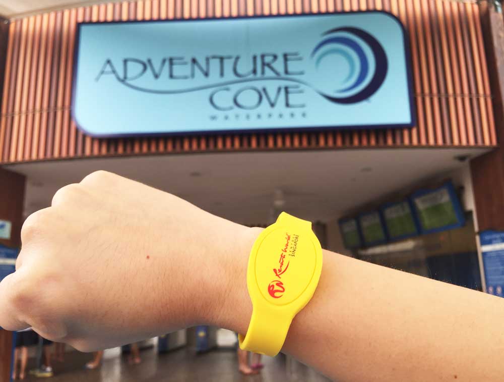 Adventure Cove Waterpark cashless