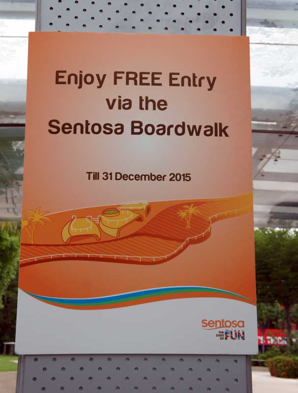 Sentosa Boardwalk: Free entry to Resorts World Sentosa 