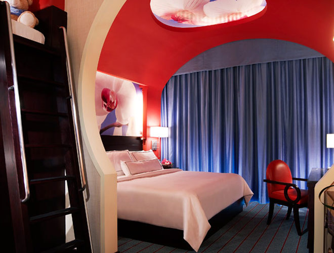 festive-hotel-featured