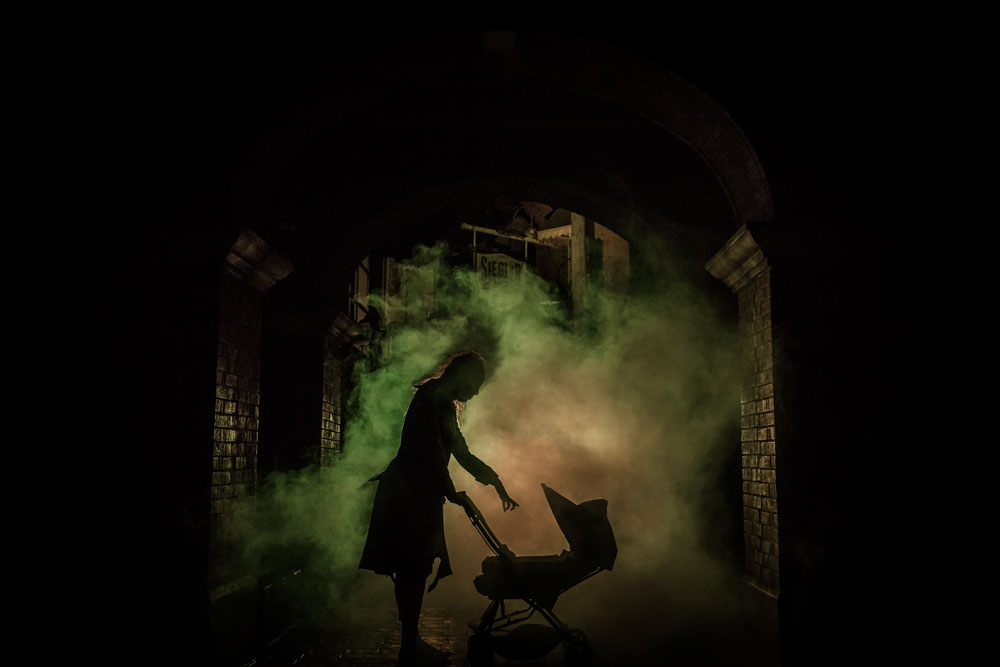 mutant-mother-pram-hhn5