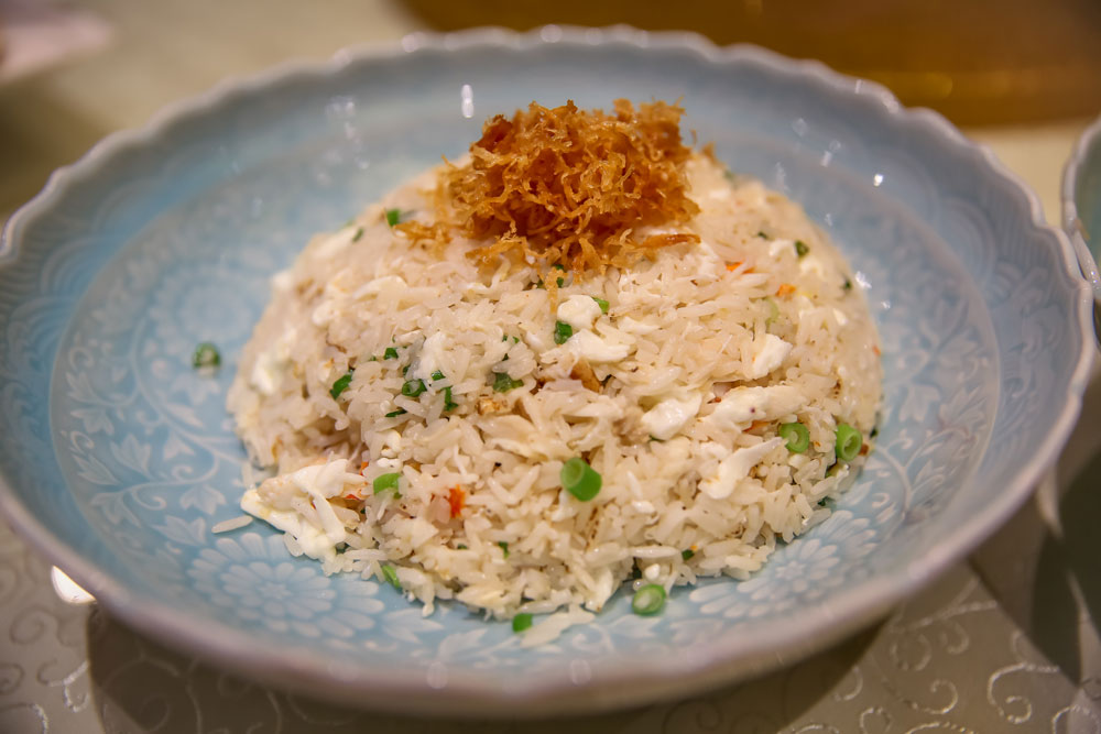 fried-rice-with-fresh-crab-meat-egg-white-feng-shui-inn