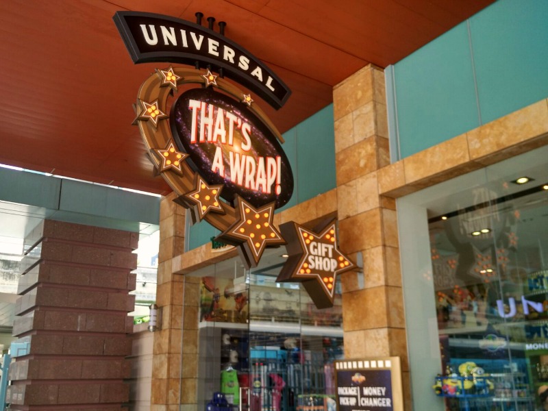 That's A Wrap gift shop outside of Universal Studios Singapore