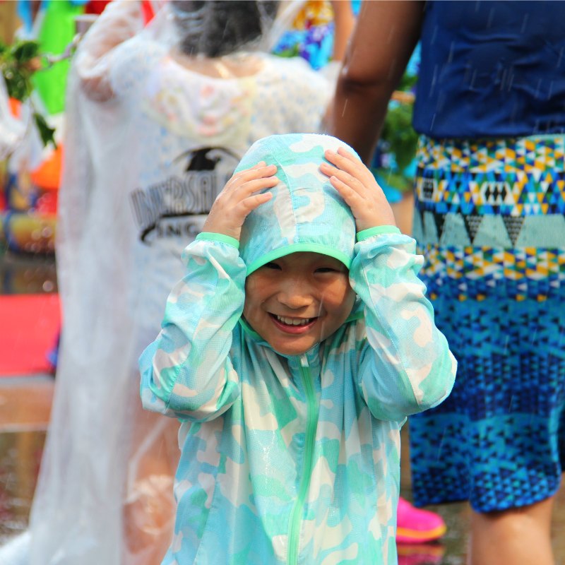 soak out kid raincoat