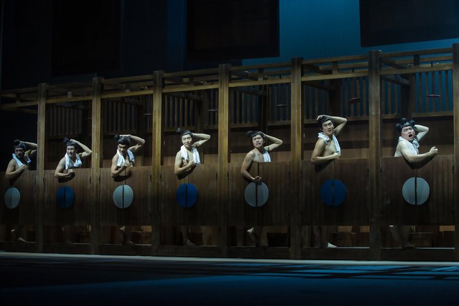 mulan-shower-scene