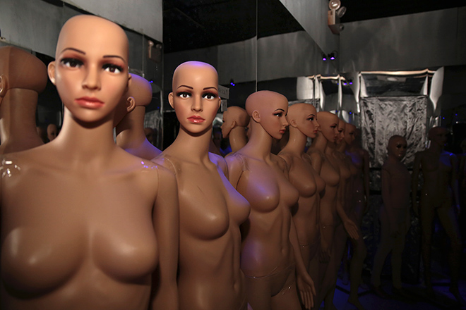 Death Mall Mannequins